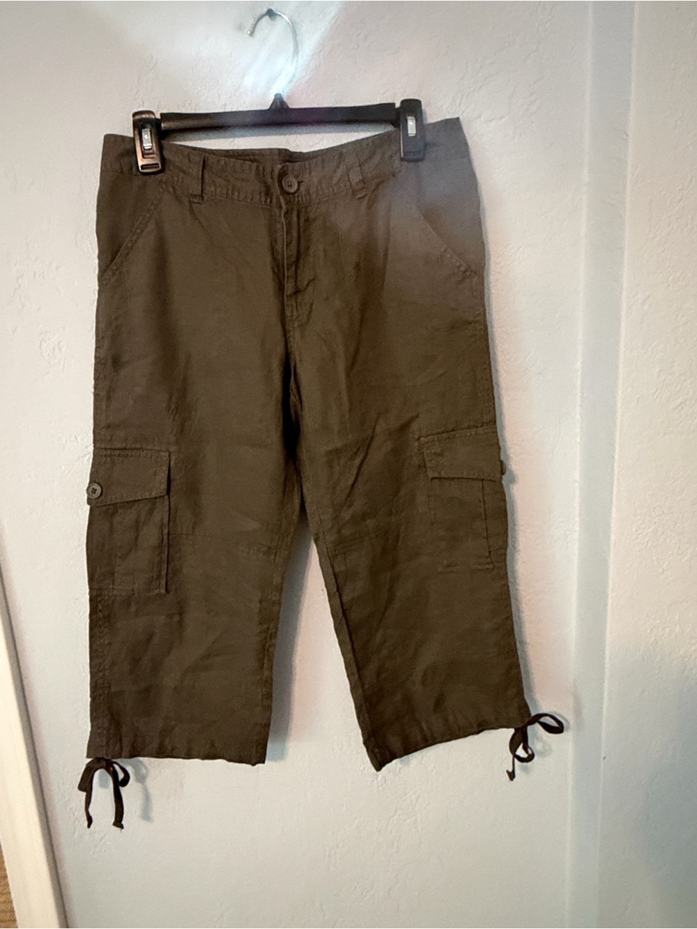 NWT Banana Republic Olive Green Cargo Capris